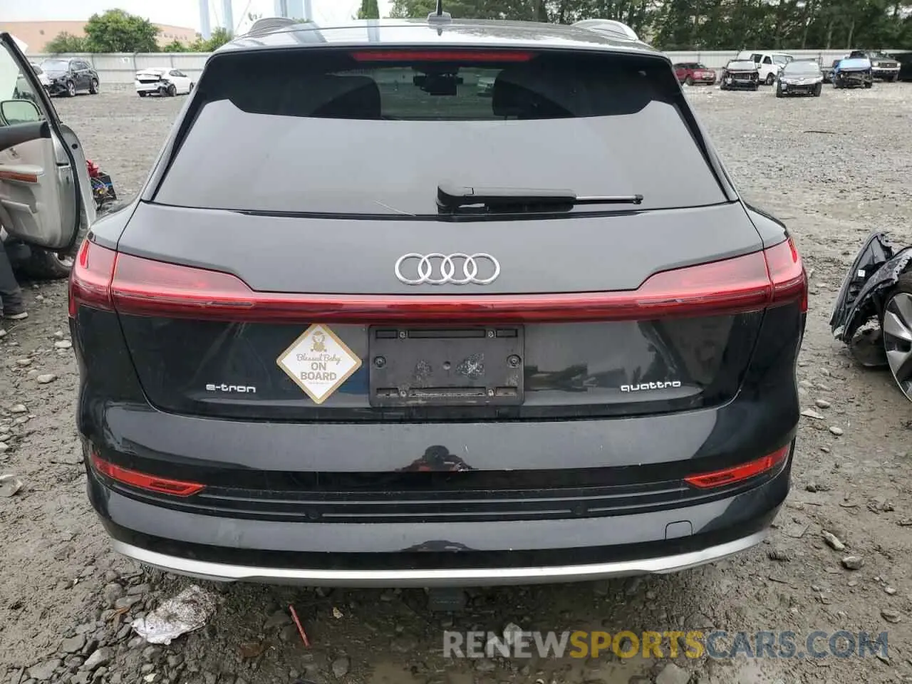 6 Photograph of a damaged car WA1VAAGE2MB004310 AUDI E-TRON 2021
