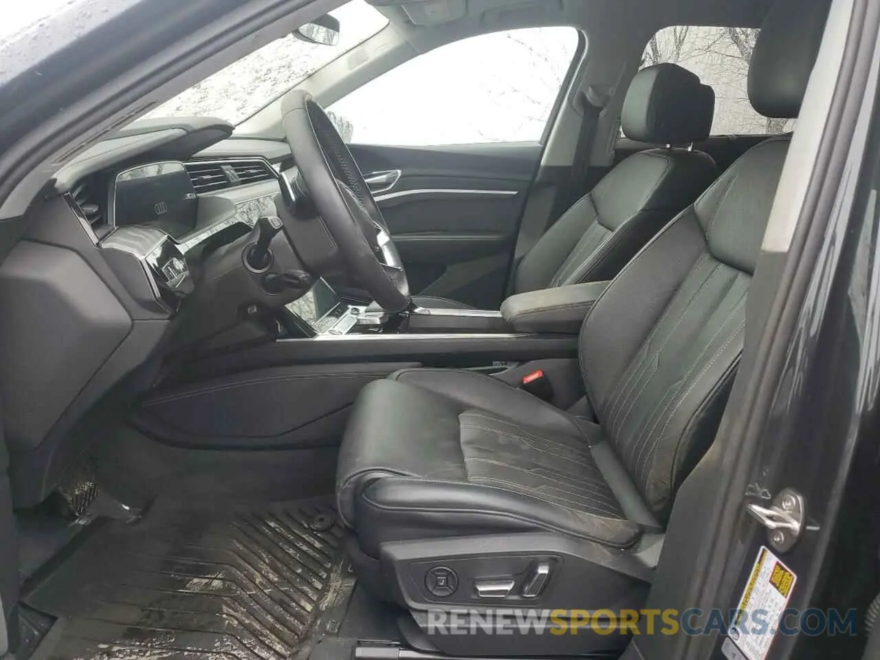 7 Фотография поврежденного автомобиля WA1VAAGE8MB004876 AUDI E-TRON 2021