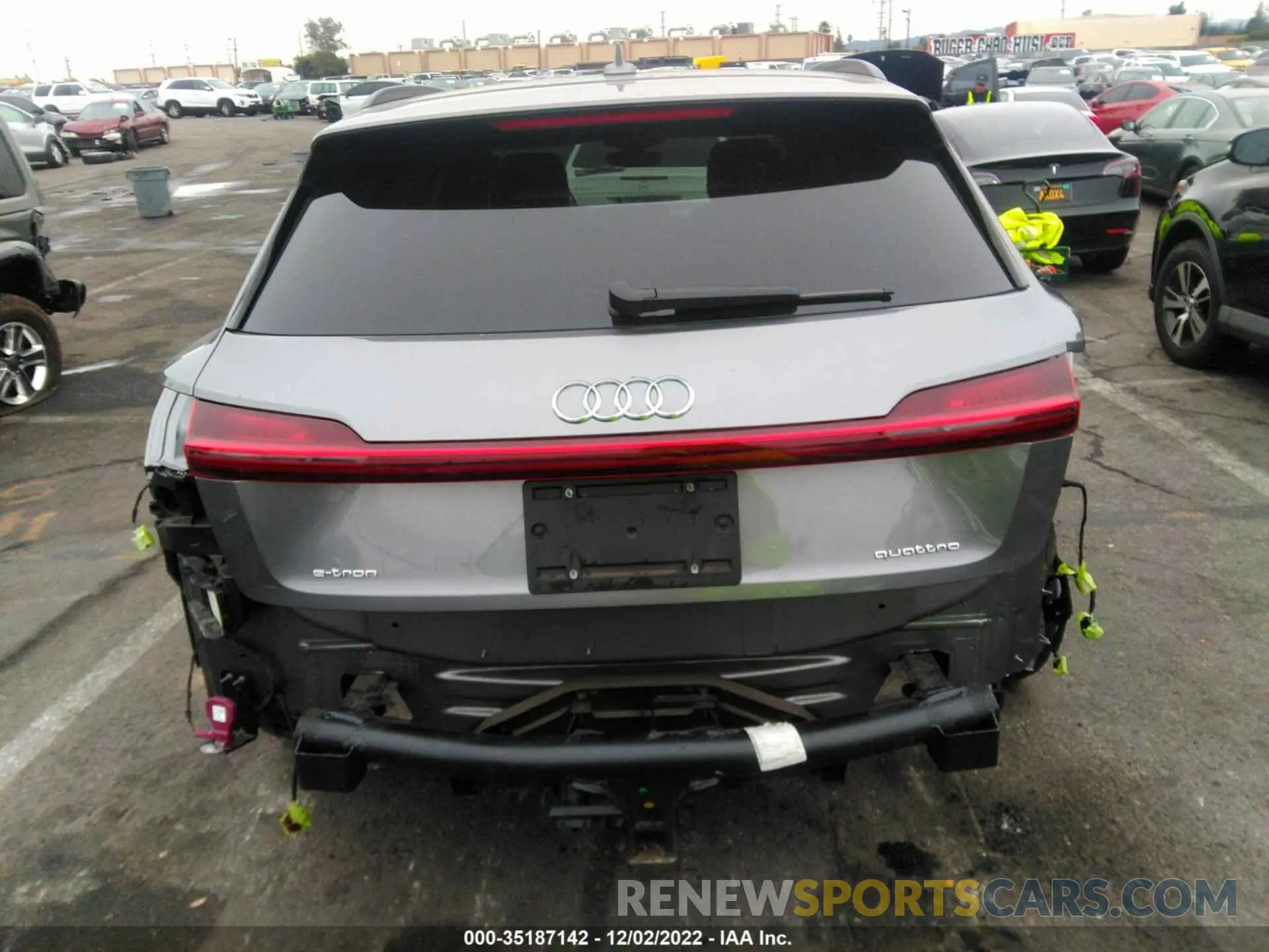 6 Фотография поврежденного автомобиля WA1VABGE6MB030771 AUDI E-TRON 2021