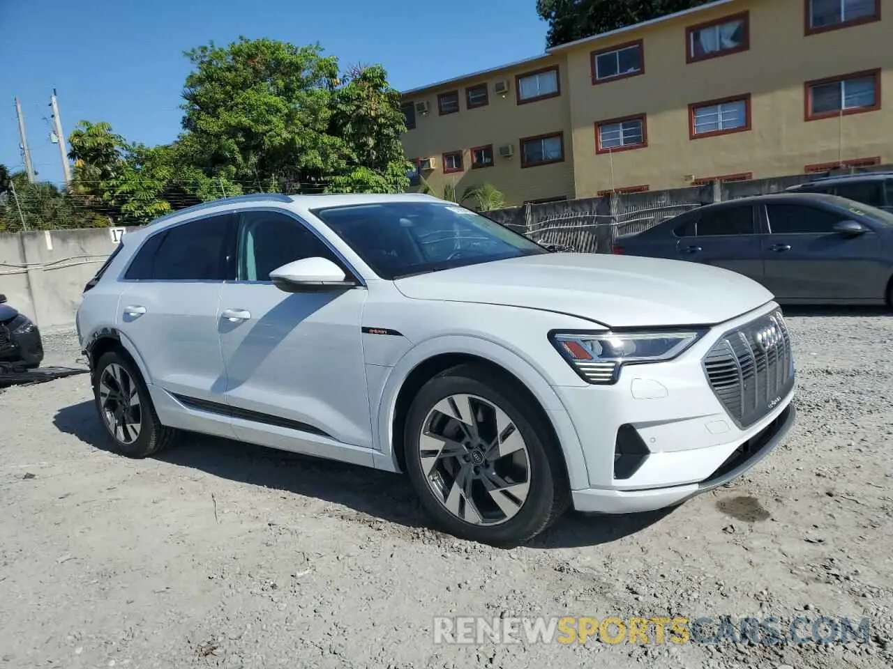 4 Photograph of a damaged car WA1AAAGE0NB023860 AUDI E-TRON 2022