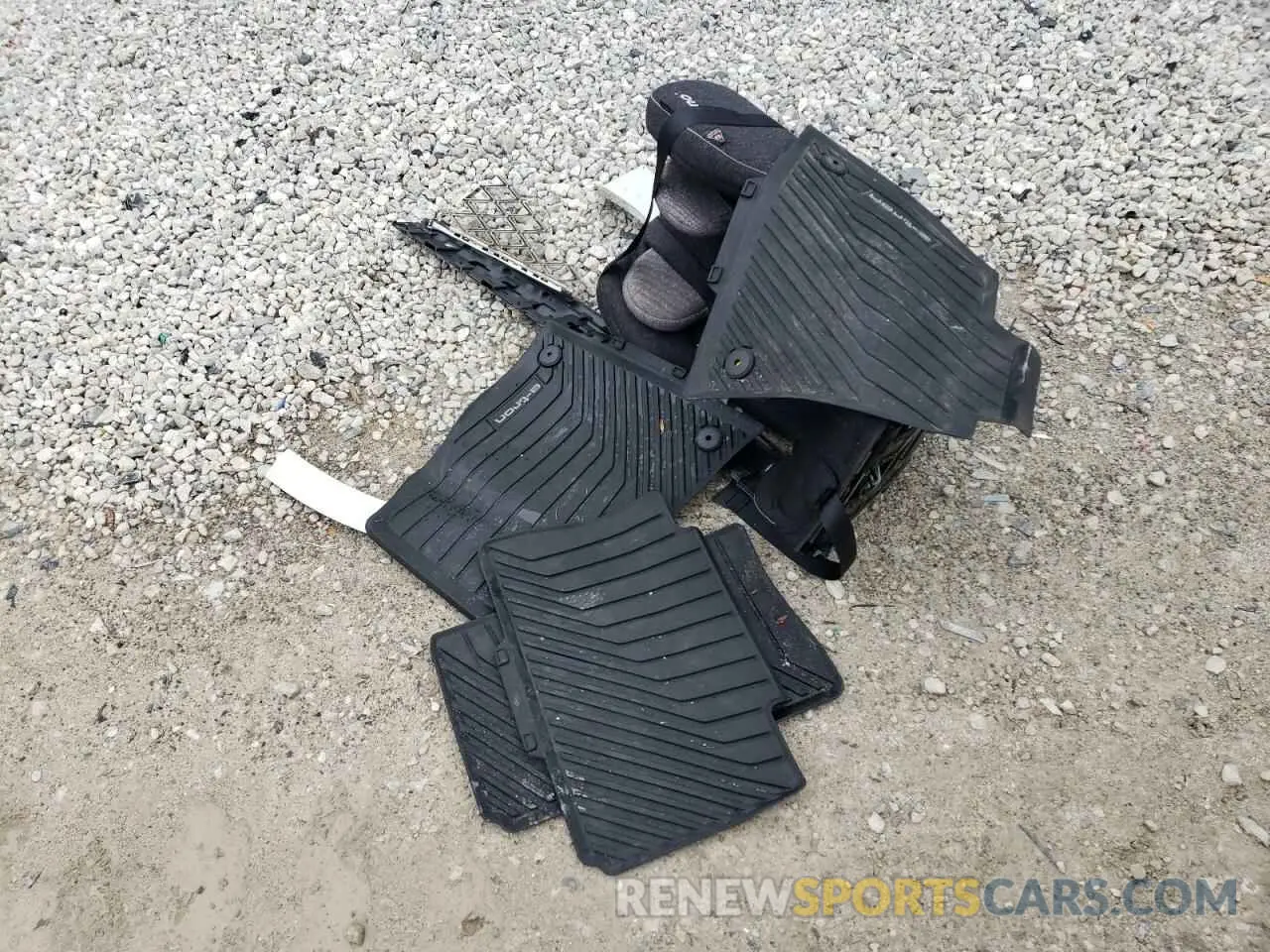 13 Photograph of a damaged car WA1AAAGE7NB007722 AUDI E-TRON 2022