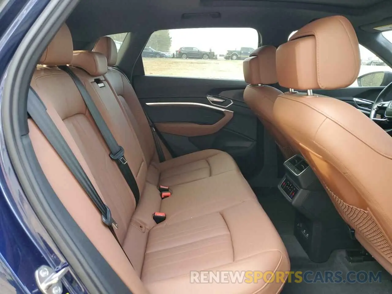 12 Фотография поврежденного автомобиля WA1AAAGEXNB031738 AUDI E-TRON 2022