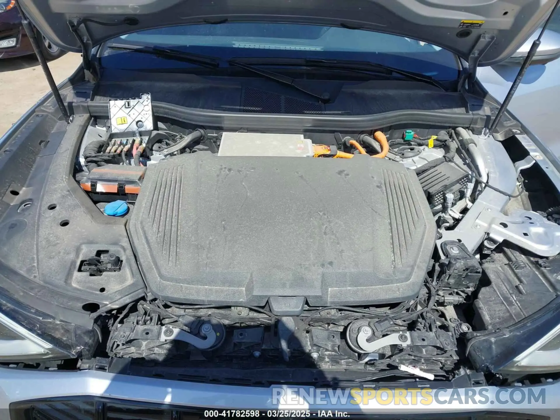 10 Фотография поврежденного автомобиля WA1AAAGEXNB047650 AUDI E-TRON 2022