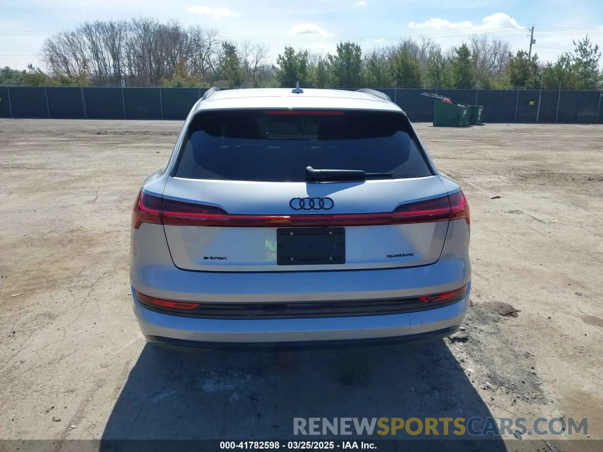 16 Фотография поврежденного автомобиля WA1AAAGEXNB047650 AUDI E-TRON 2022