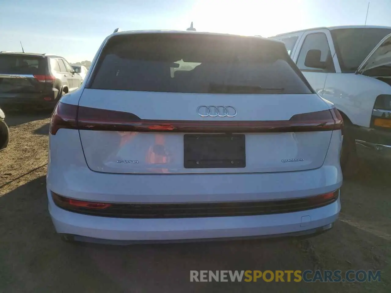 6 Фотография поврежденного автомобиля WA1AABGE3NB007271 AUDI E-TRON 2022