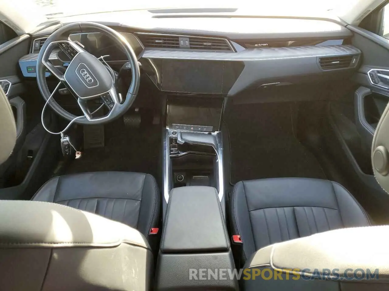 8 Фотография поврежденного автомобиля WA1AABGE3NB007271 AUDI E-TRON 2022