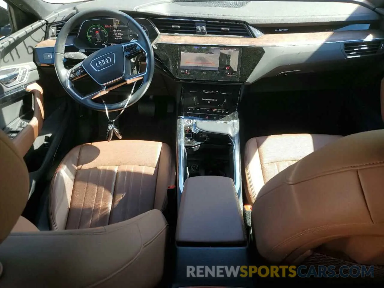 8 Фотография поврежденного автомобиля WA1LAAGE0NB005285 AUDI E-TRON 2022