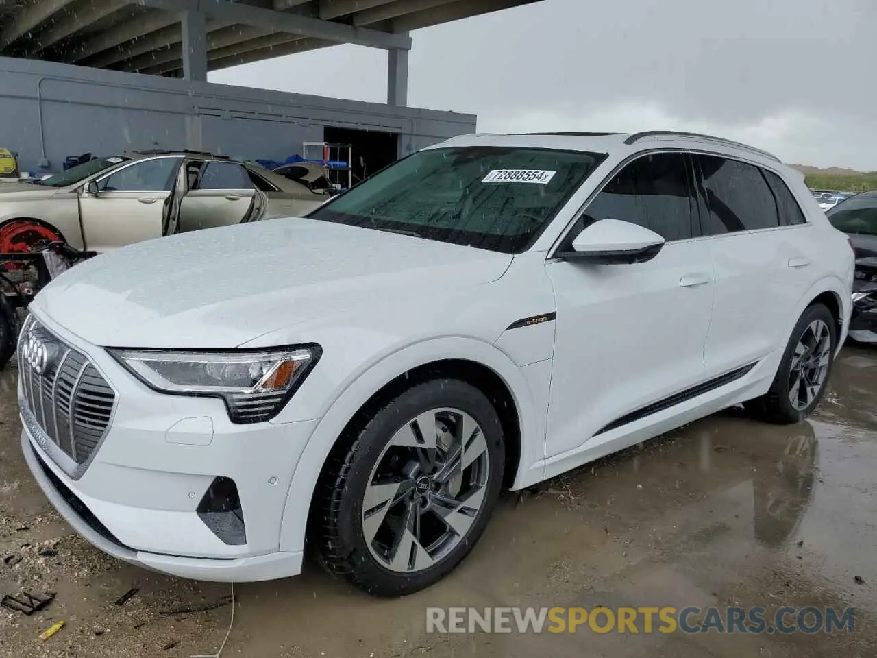 1 Фотография поврежденного автомобиля WA1LAAGE0NB031580 AUDI E-TRON 2022