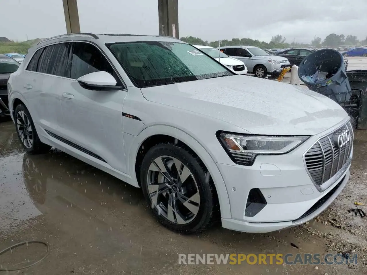 4 Фотография поврежденного автомобиля WA1LAAGE0NB031580 AUDI E-TRON 2022
