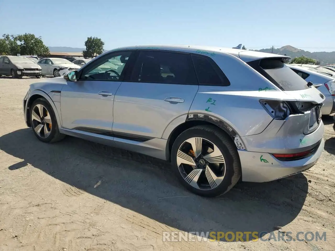 2 Фотография поврежденного автомобиля WA1LAAGE1NB046721 AUDI E-TRON 2022