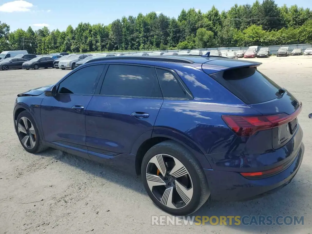 2 Фотография поврежденного автомобиля WA1LAAGE4NB008075 AUDI E-TRON 2022