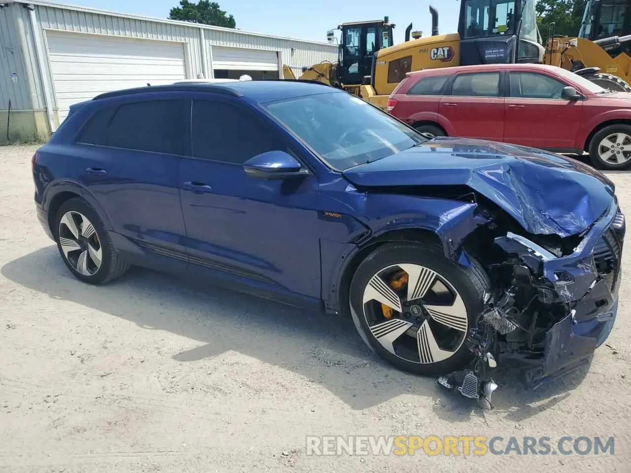 4 Фотография поврежденного автомобиля WA1LAAGE4NB008075 AUDI E-TRON 2022