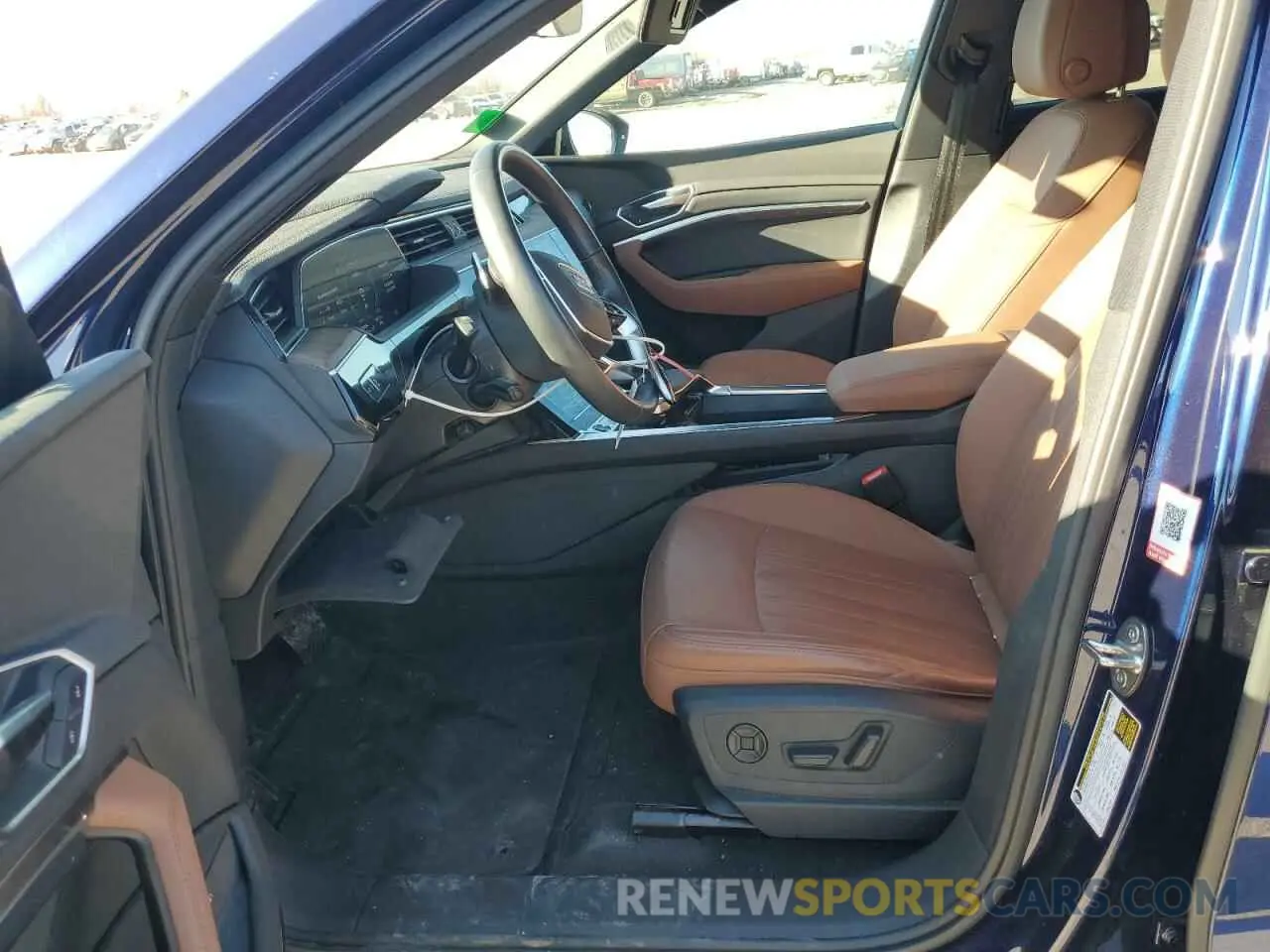7 Photograph of a damaged car WA1LAAGEXNB027696 AUDI E-TRON 2022