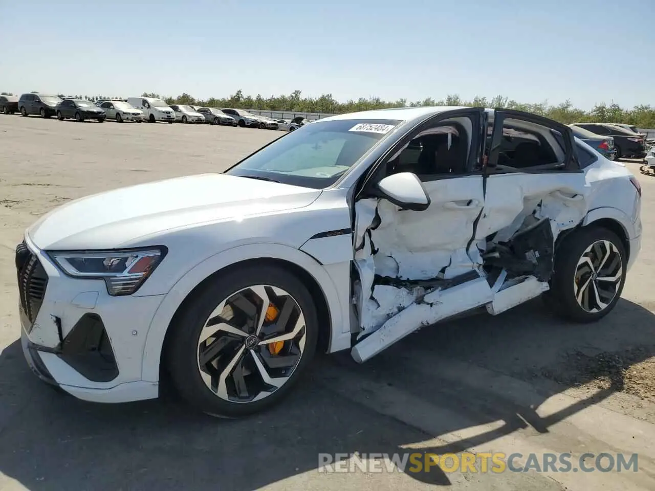 1 Фотография поврежденного автомобиля WA12AAGE4PB025635 AUDI E-TRON 2023