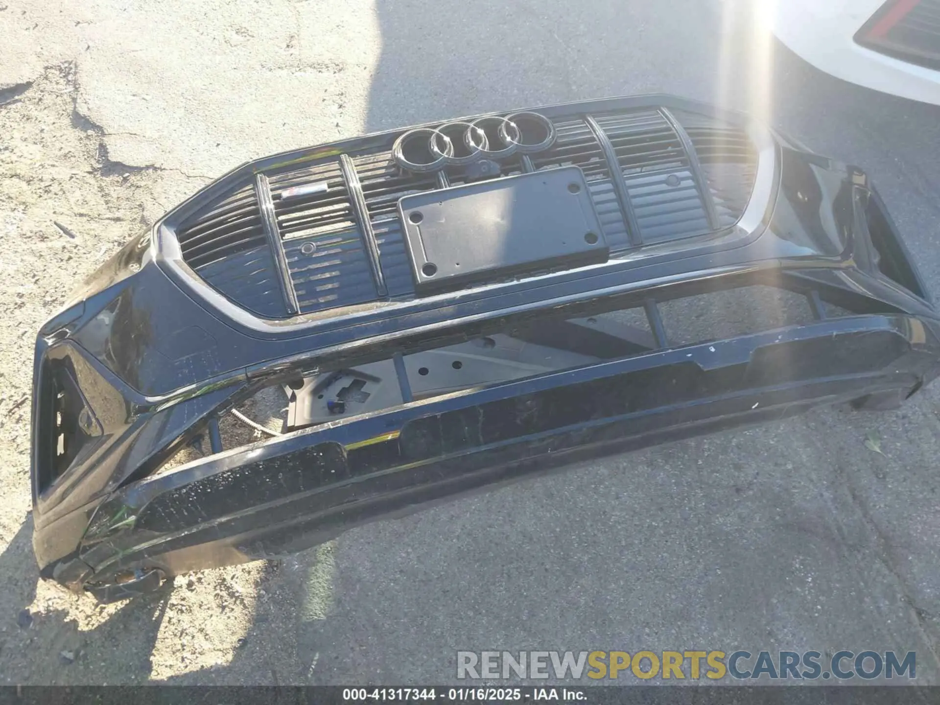 12 Фотография поврежденного автомобиля WA1VABGE7PB007536 AUDI E-TRON 2023