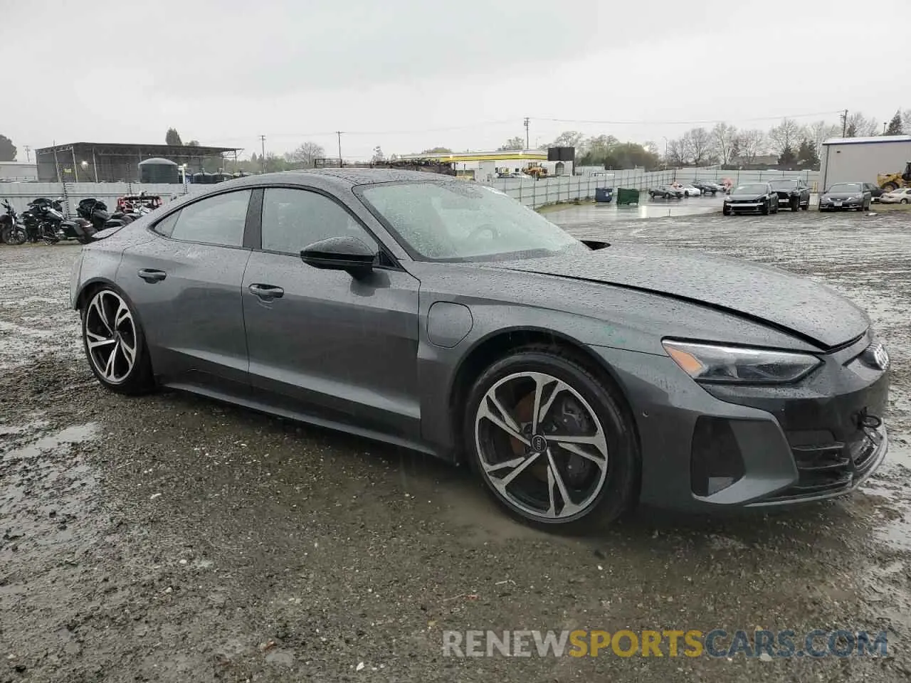 4 Фотография поврежденного автомобиля WAUEJBFW6N7000932 AUDI E-TRON GT 2022