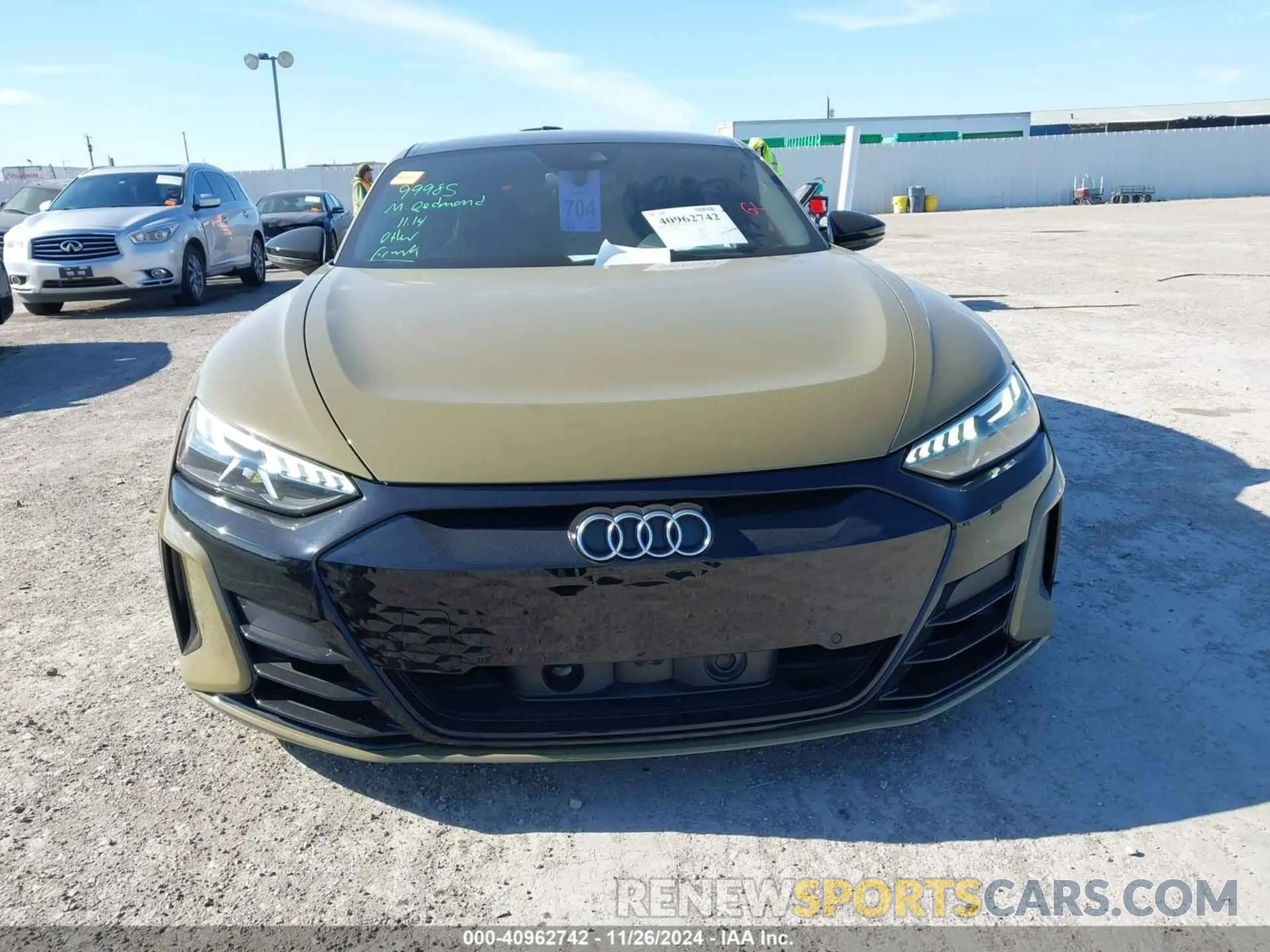 12 Photograph of a damaged car WAUEJBFW8N7006585 AUDI E-TRON GT 2022