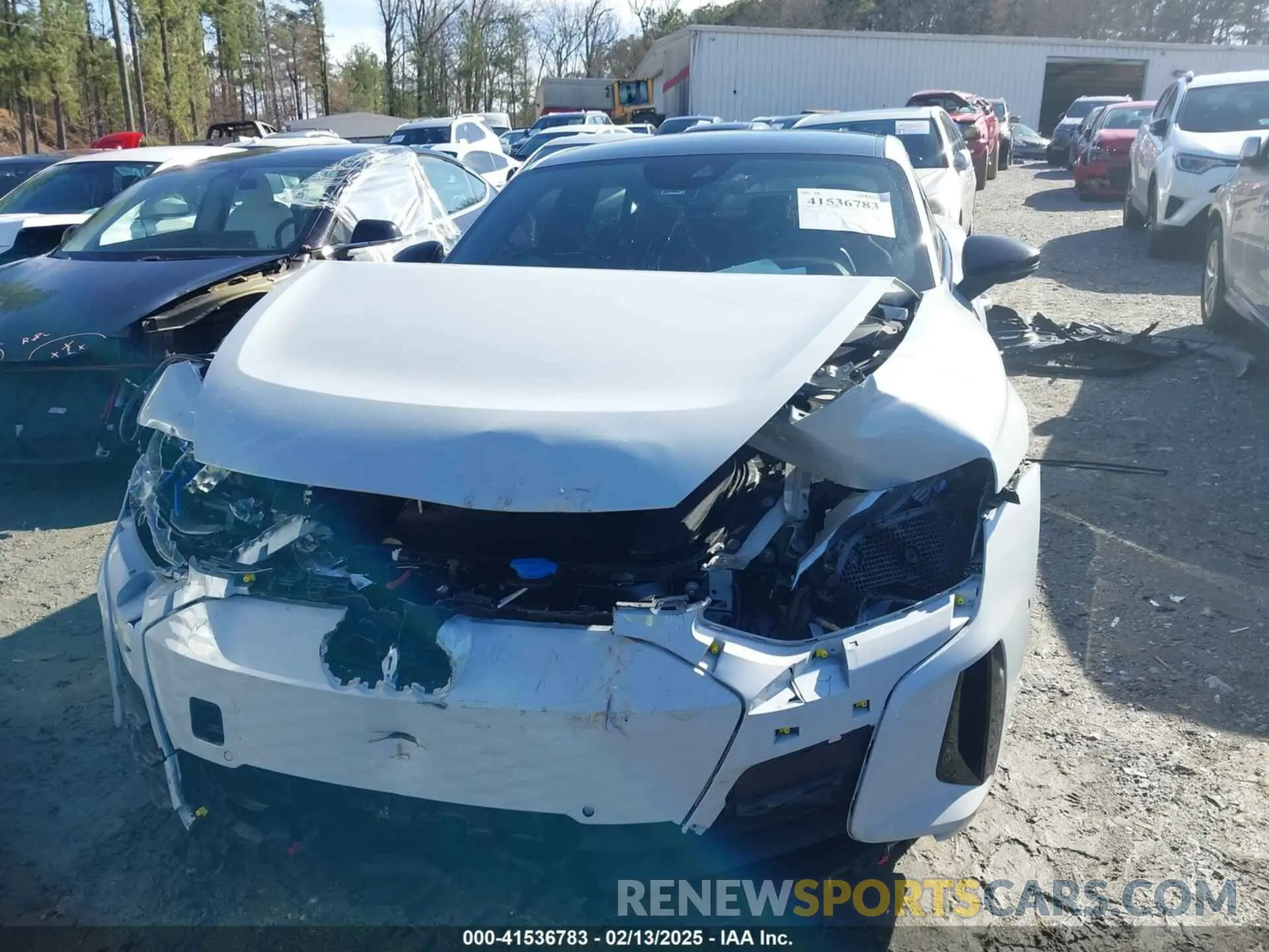 6 Фотография поврежденного автомобиля WAUEJBFWXN7009696 AUDI E-TRON GT 2022