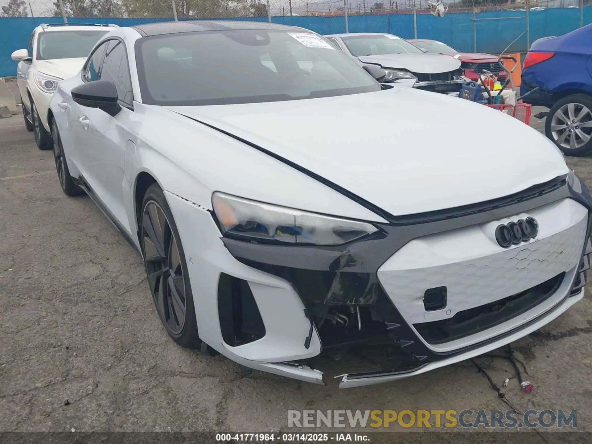 6 Фотография поврежденного автомобиля WAUEJBFW3P7004116 AUDI E-TRON GT 2023