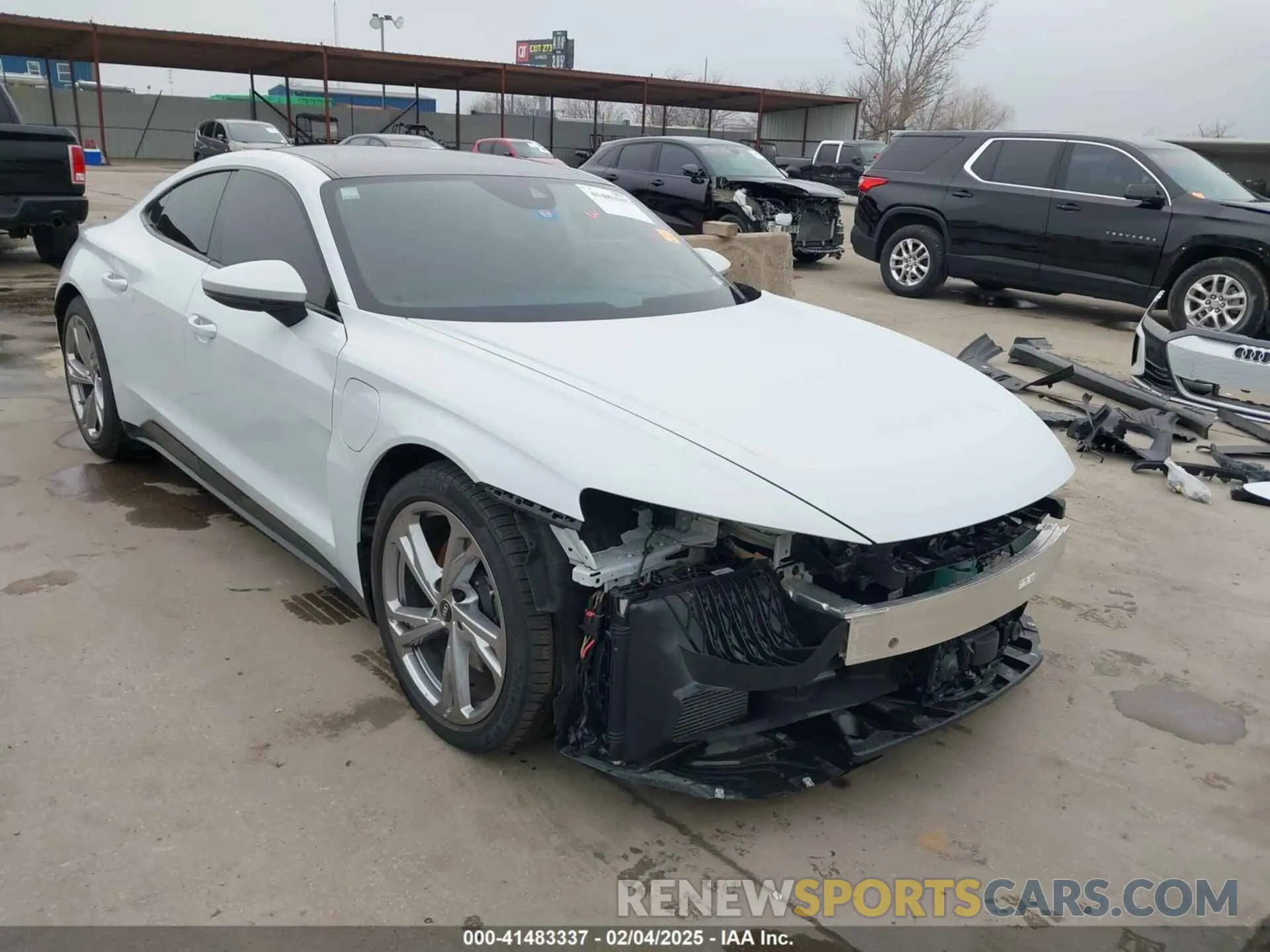 1 Фотография поврежденного автомобиля WAUFJBFW1R7000993 AUDI E-TRON GT 2024