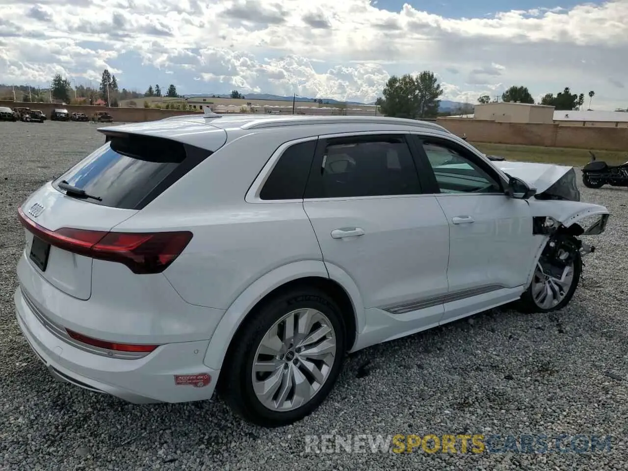 3 Фотография поврежденного автомобиля WA1VCBGE2NB039009 AUDI E-TRON S P 2022
