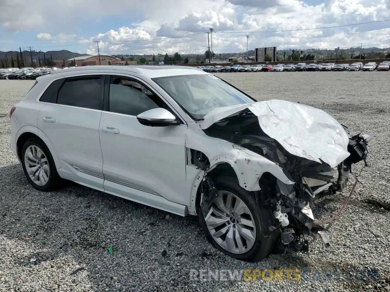 4 Фотография поврежденного автомобиля WA1VCBGE2NB039009 AUDI E-TRON S P 2022