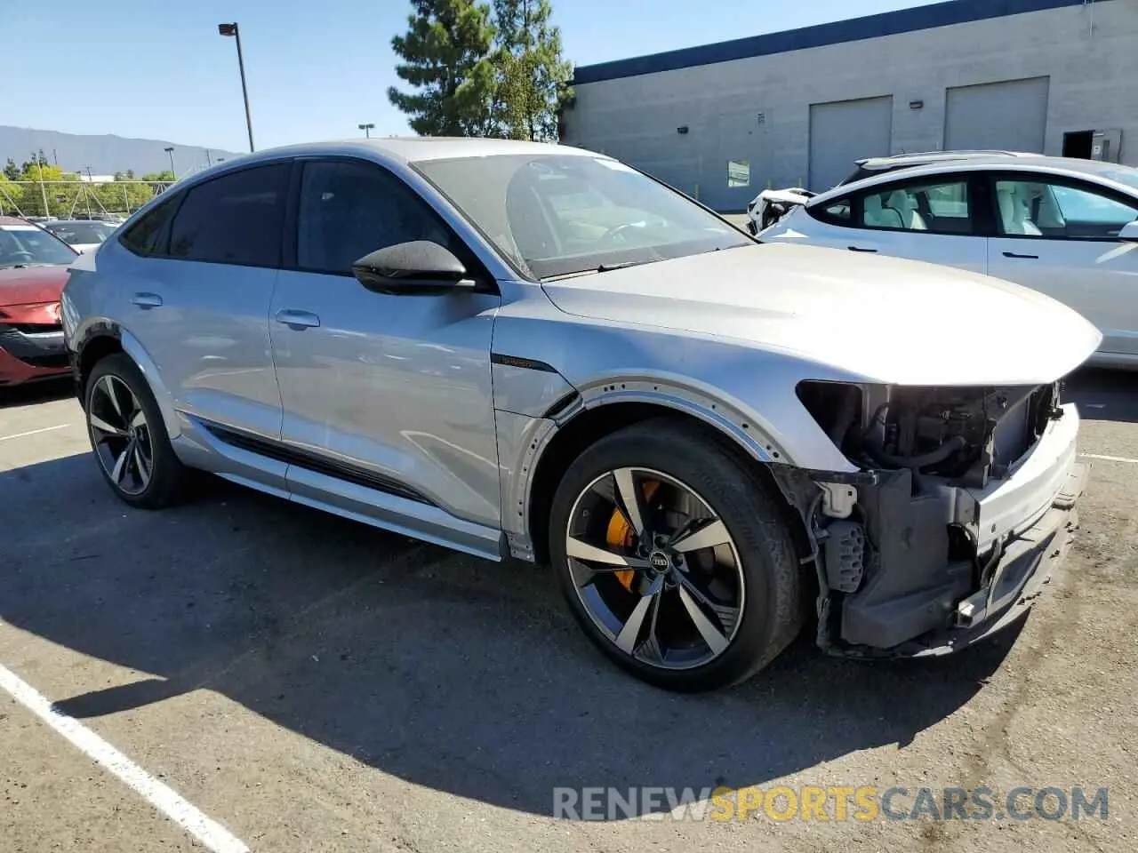4 Фотография поврежденного автомобиля WA11CBGEXNB036762 AUDI E-TRON S S 2022