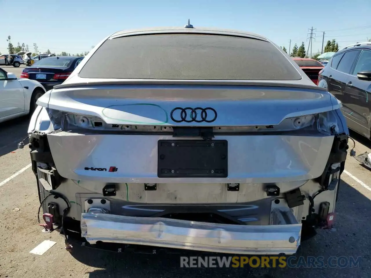 6 Фотография поврежденного автомобиля WA11CBGEXNB036762 AUDI E-TRON S S 2022