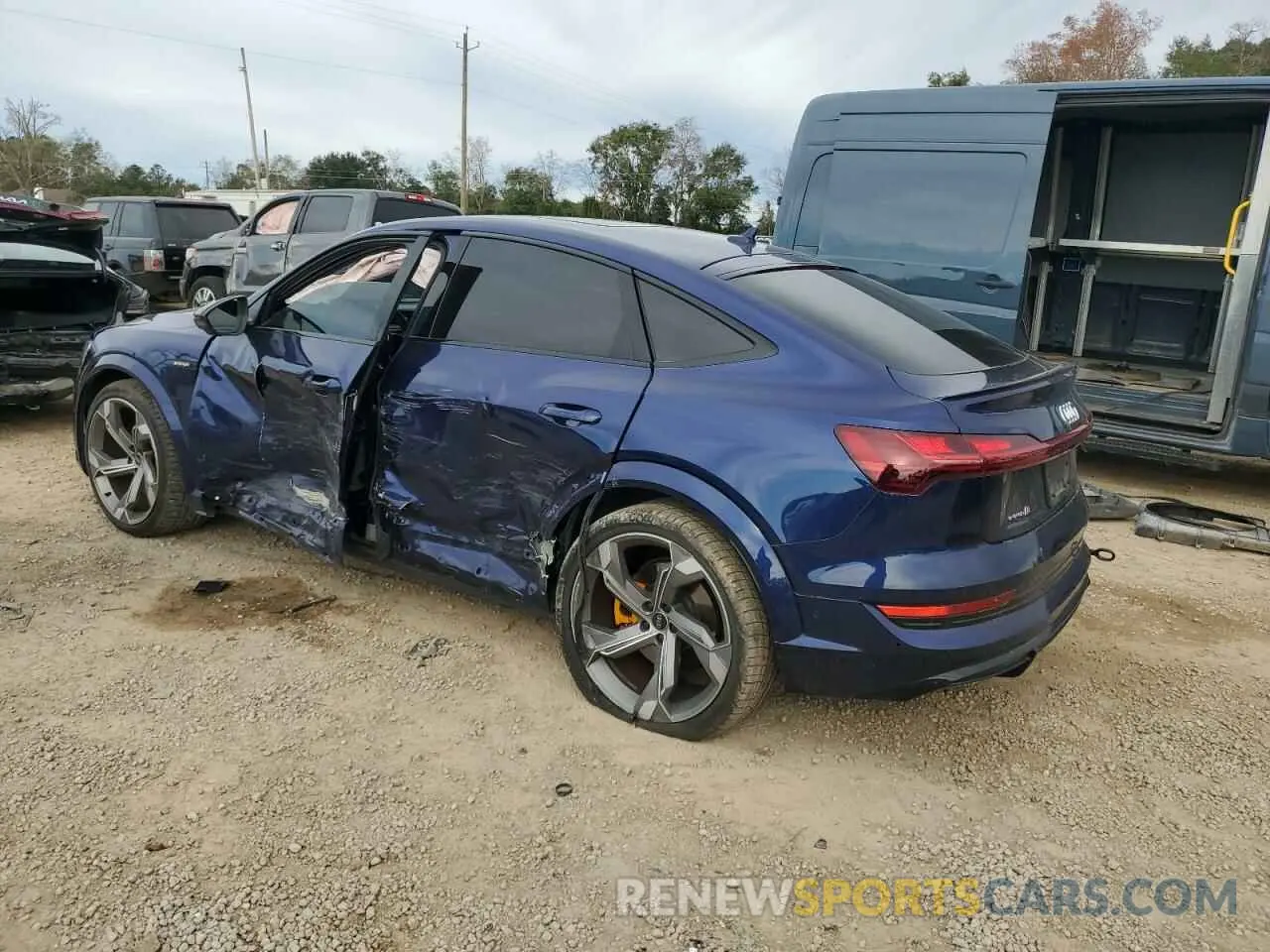 2 Фотография поврежденного автомобиля WA13CBGE1NB013878 AUDI E-TRON S S 2022