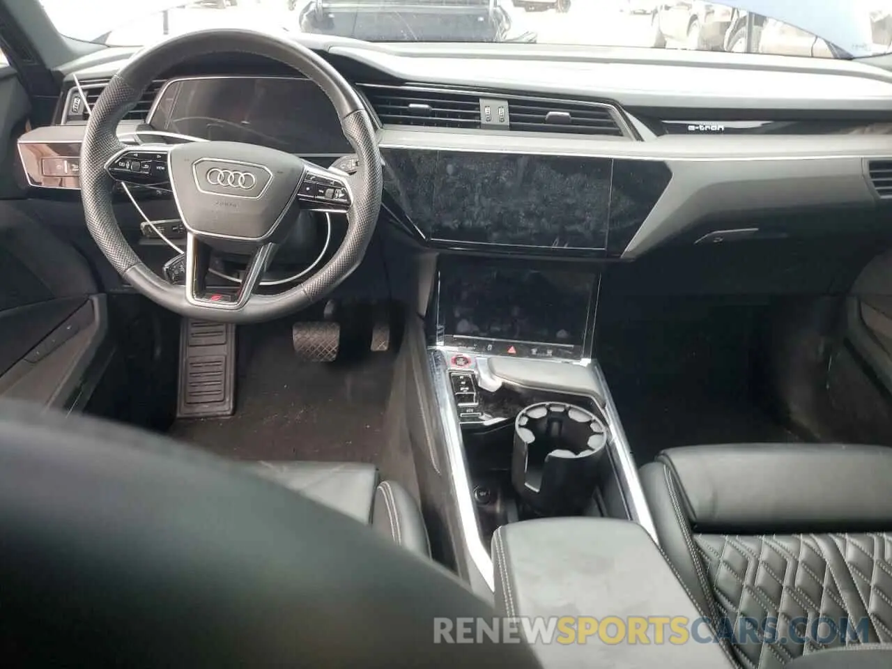 8 Фотография поврежденного автомобиля WA13CBGE1NB013878 AUDI E-TRON S S 2022