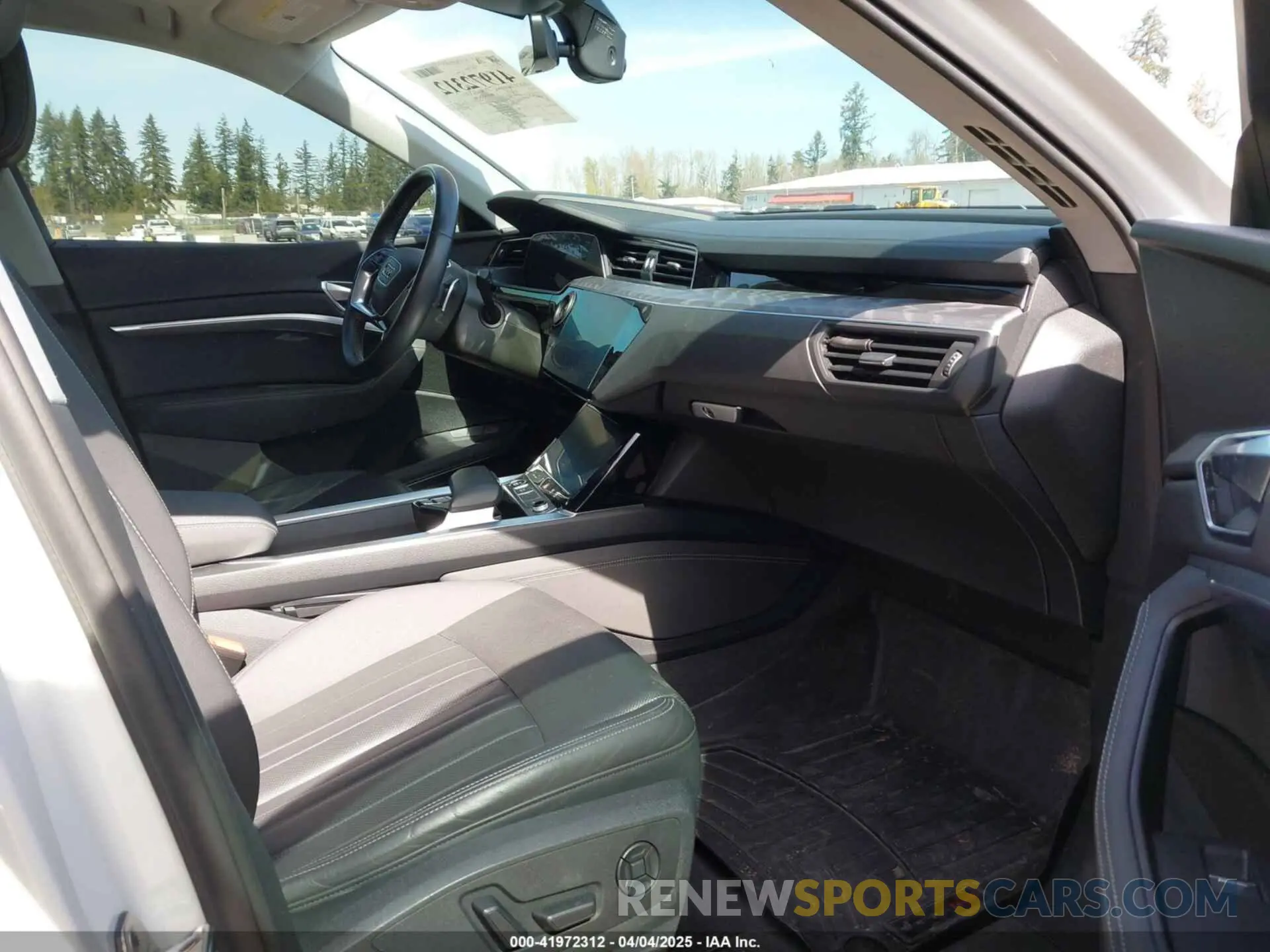 5 Photograph of a damaged car WA12AAGE1MB000851 AUDI E-TRON SPORTBACK 2021