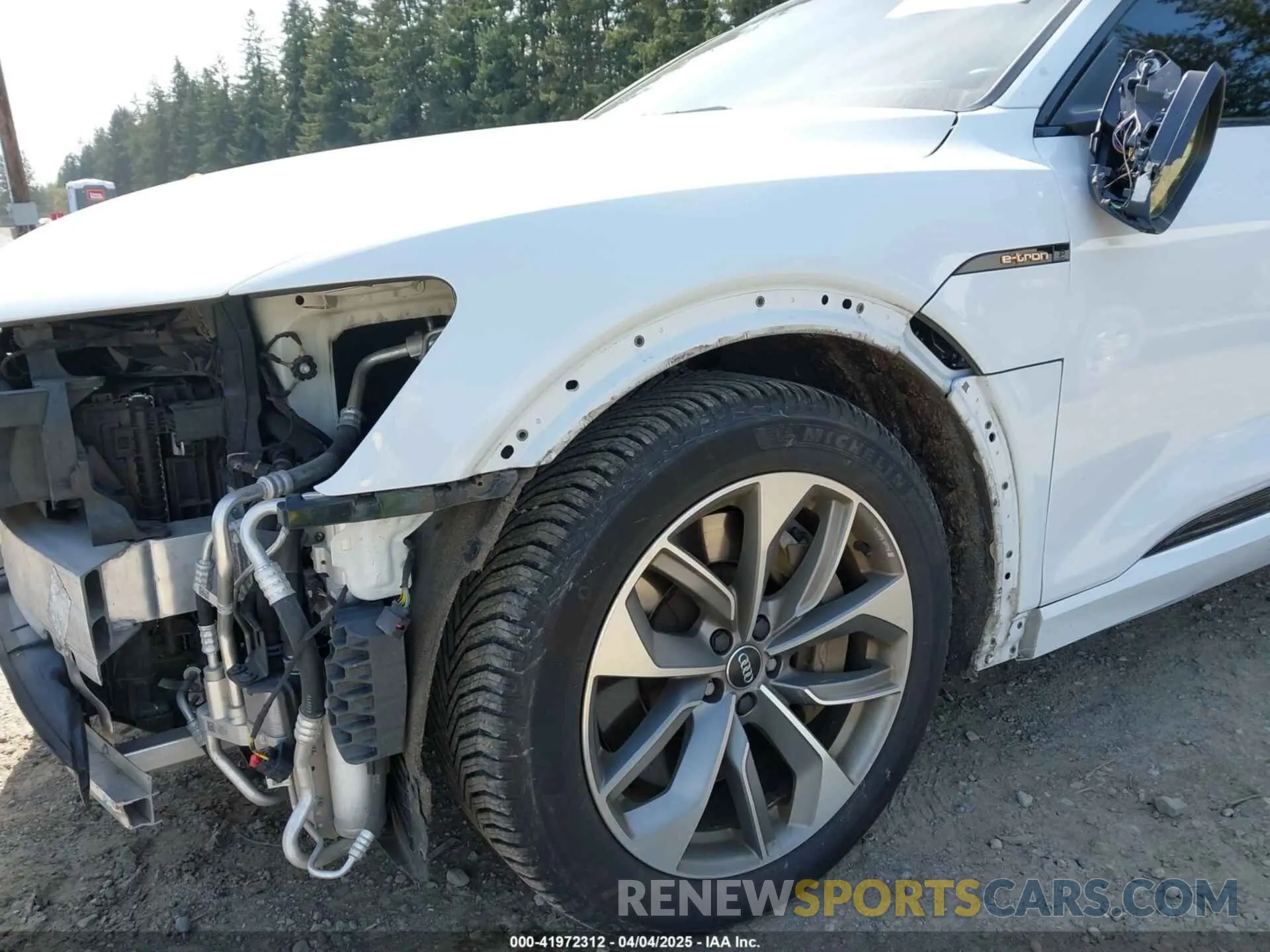6 Photograph of a damaged car WA12AAGE1MB000851 AUDI E-TRON SPORTBACK 2021
