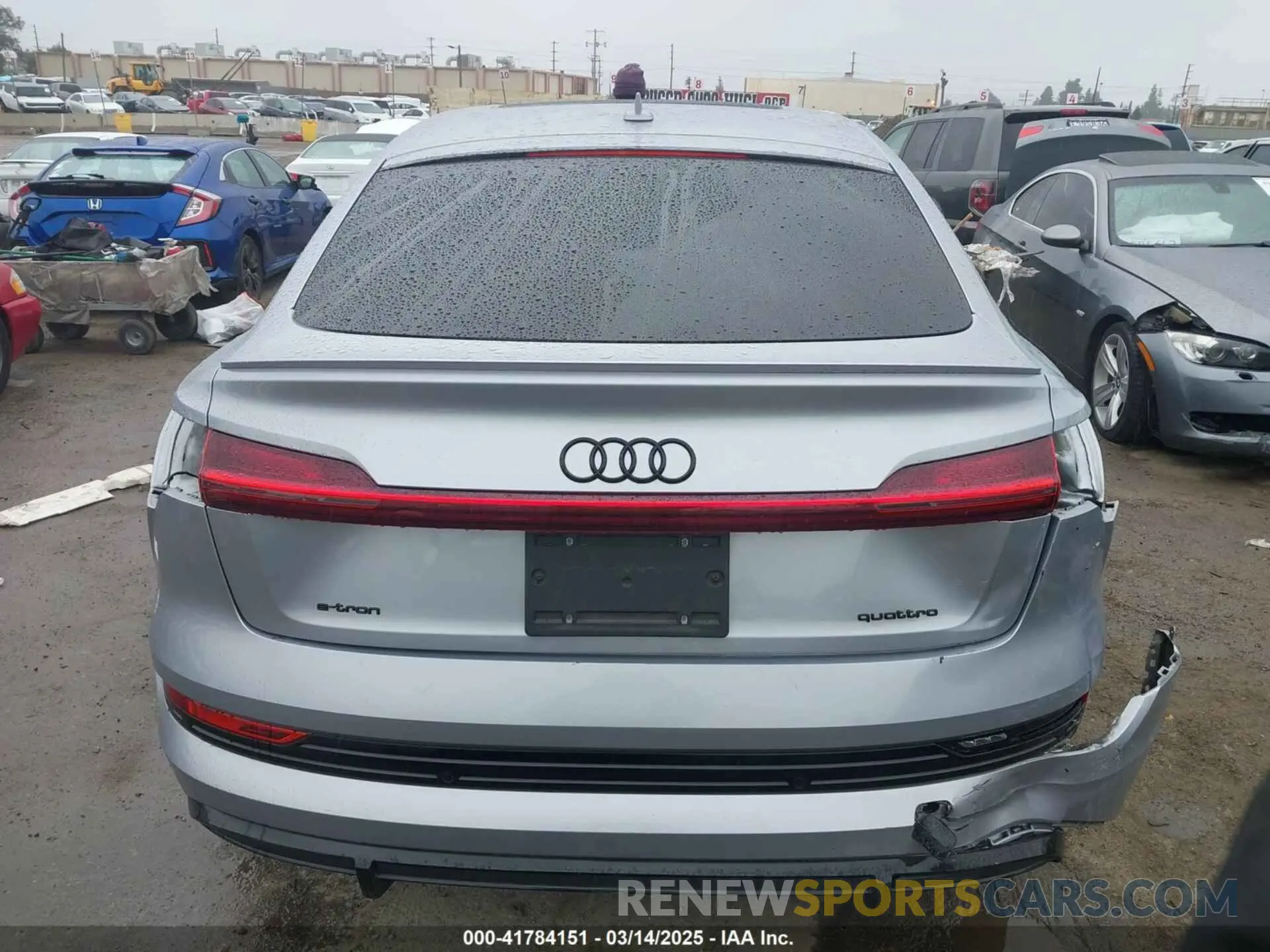 16 Photograph of a damaged car WA13AAGE0NB036424 AUDI E-TRON SPORTBACK 2022