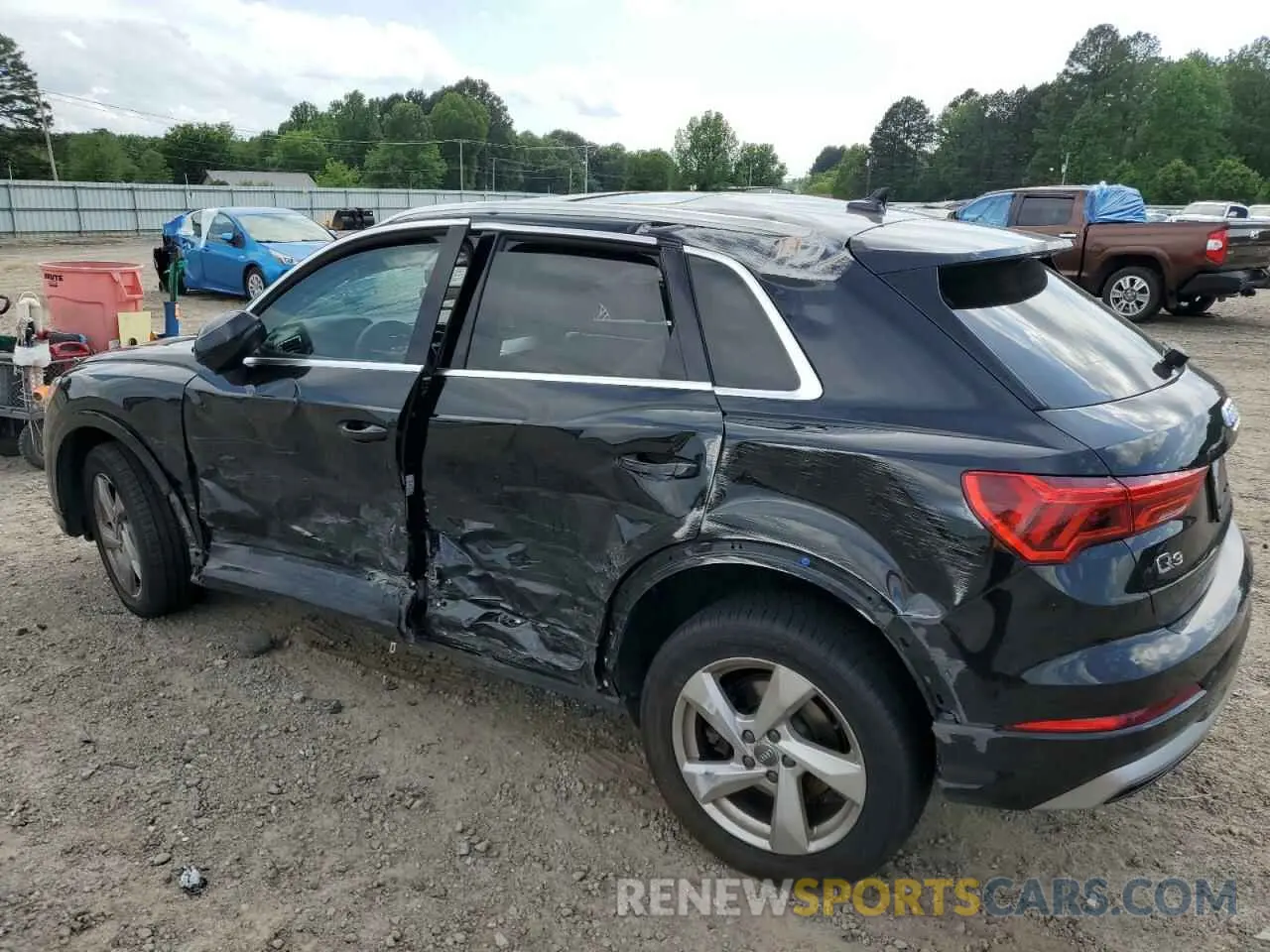 2 Photograph of a damaged car WA1AECF30K1075300 AUDI Q3 2019