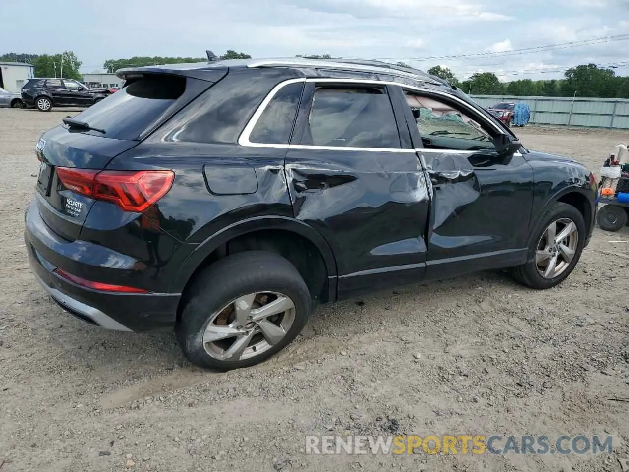 3 Photograph of a damaged car WA1AECF30K1075300 AUDI Q3 2019