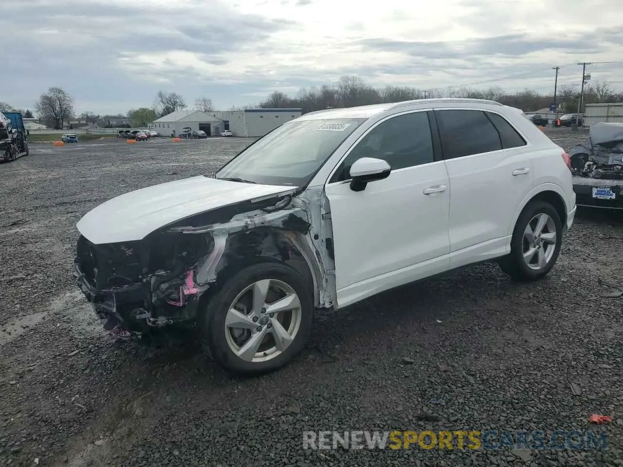 1 Photograph of a damaged car WA1AECF31K1082837 AUDI Q3 2019