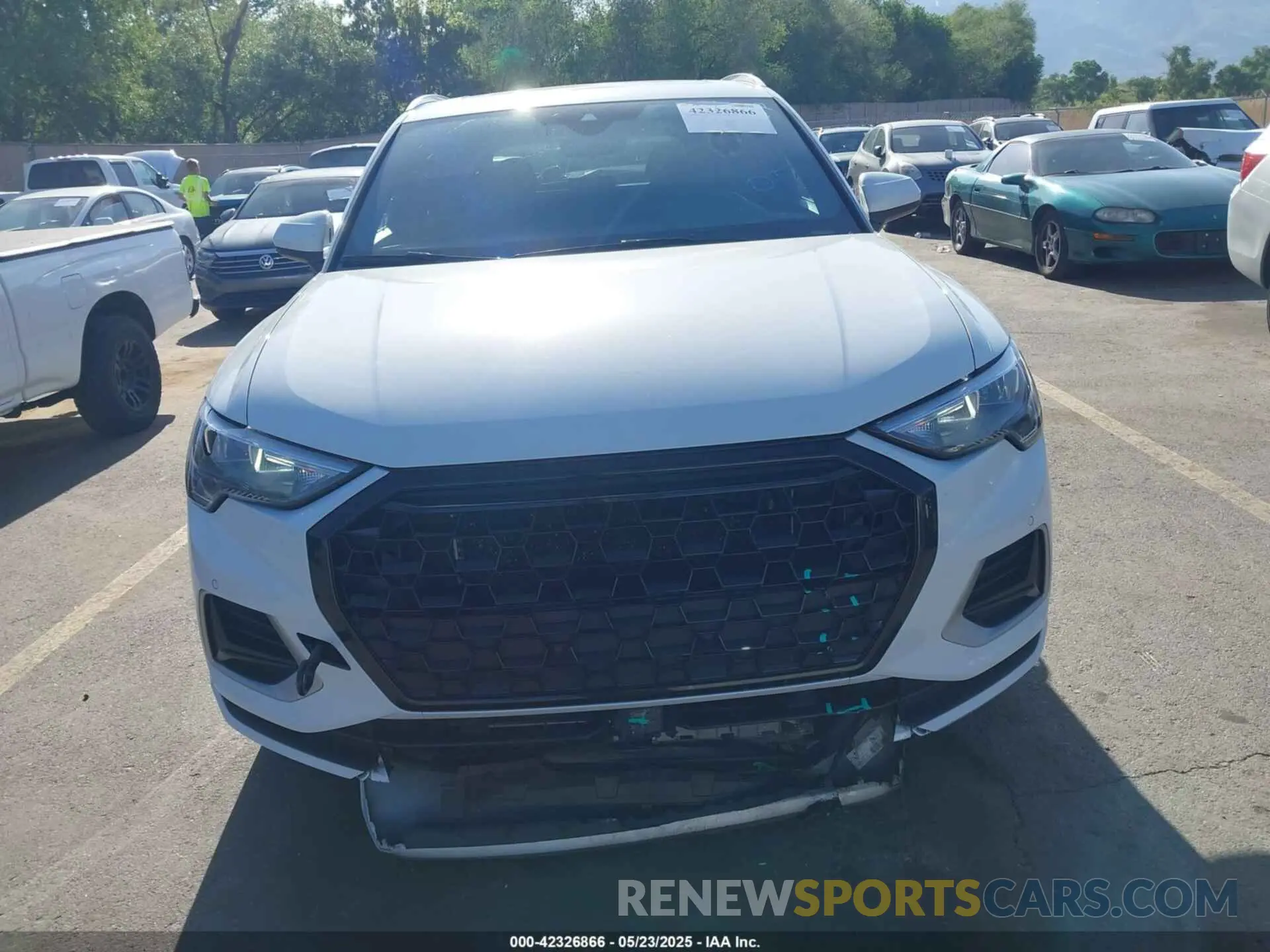 12 Photograph of a damaged car WA1AECF32K1072625 AUDI Q3 2019