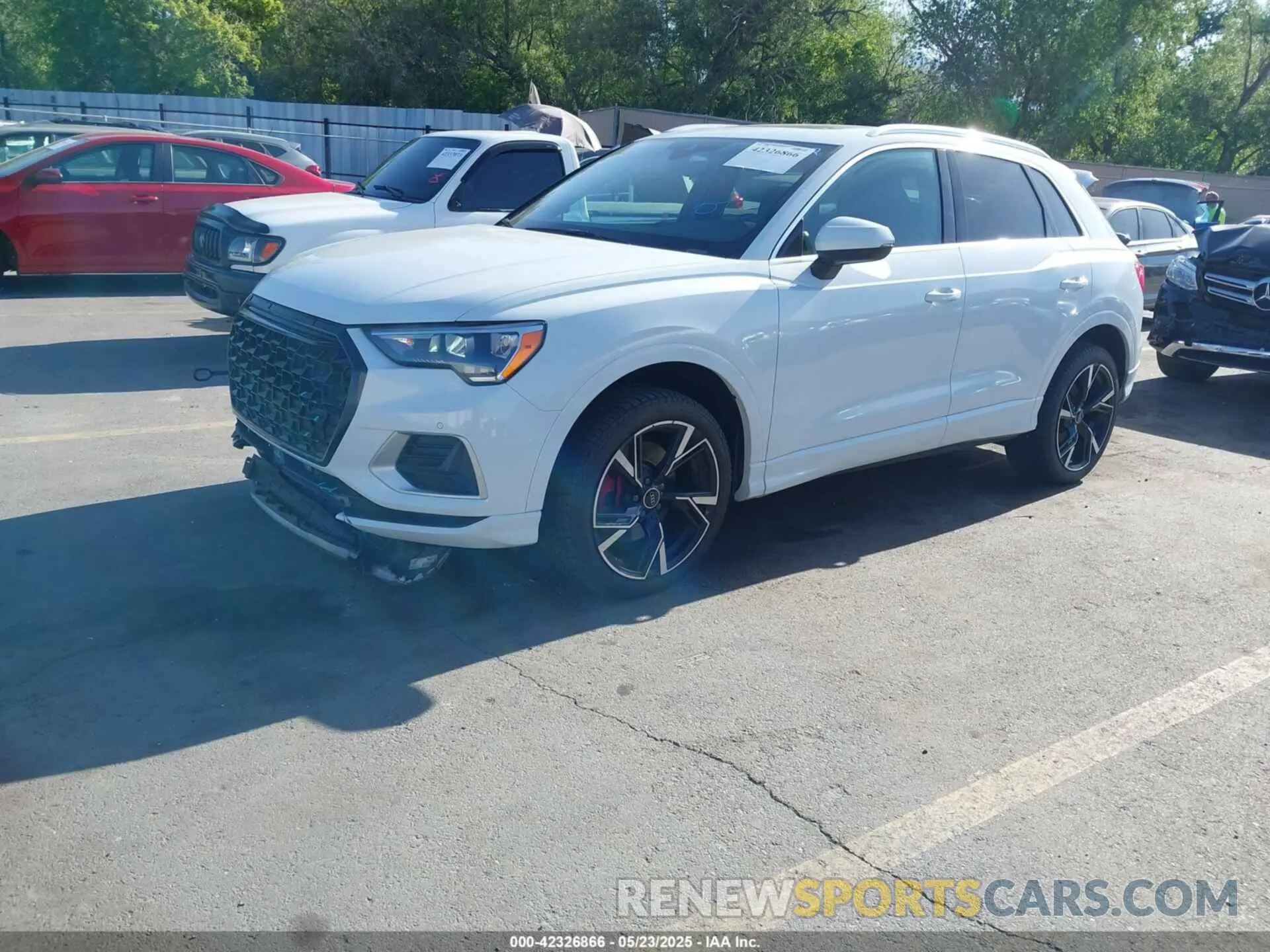 2 Photograph of a damaged car WA1AECF32K1072625 AUDI Q3 2019