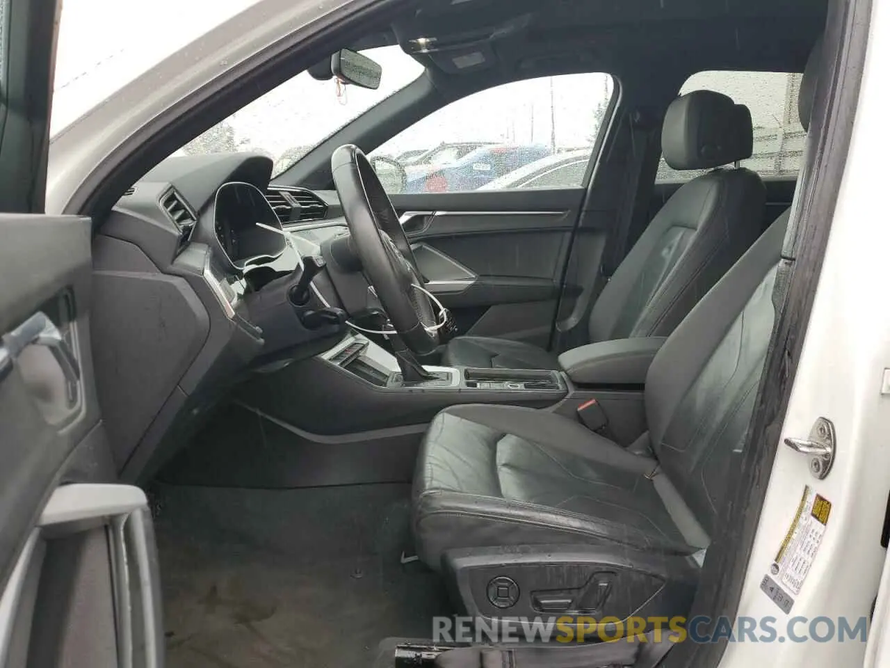 7 Photograph of a damaged car WA1AECF32K1073242 AUDI Q3 2019