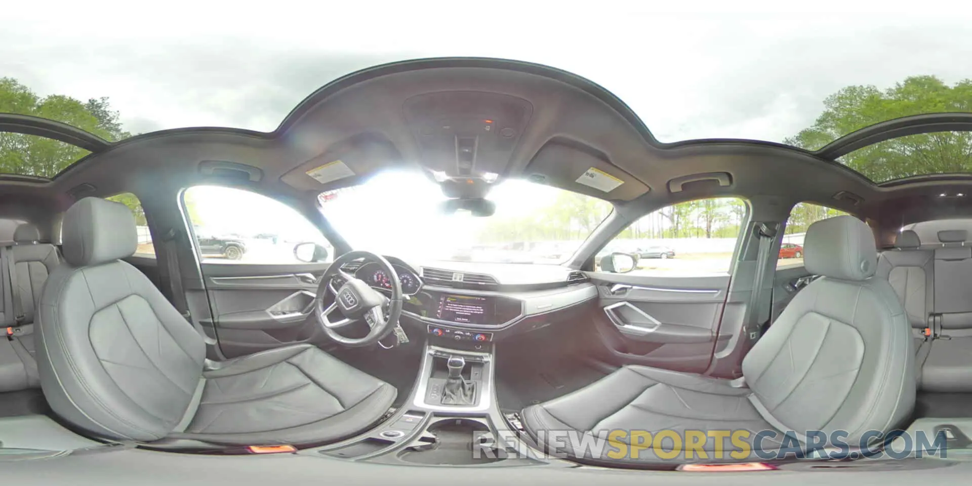 13 Photograph of a damaged car WA1AECF32K1075590 AUDI Q3 2019