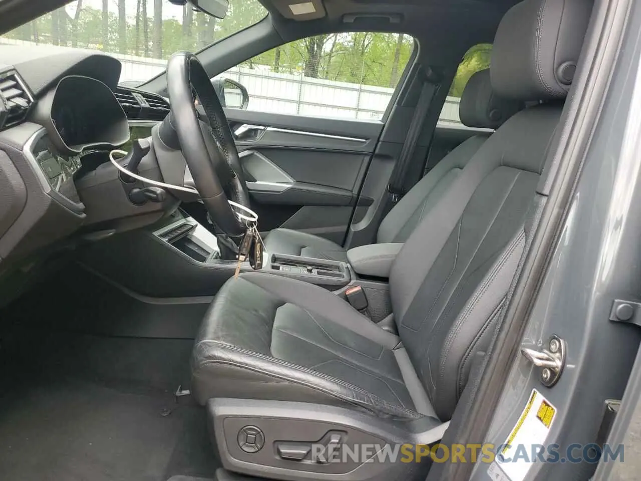 7 Photograph of a damaged car WA1AECF32K1075590 AUDI Q3 2019