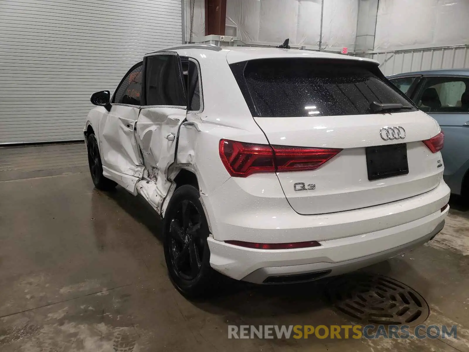3 Photograph of a damaged car WA1AECF33K1078238 AUDI Q3 2019