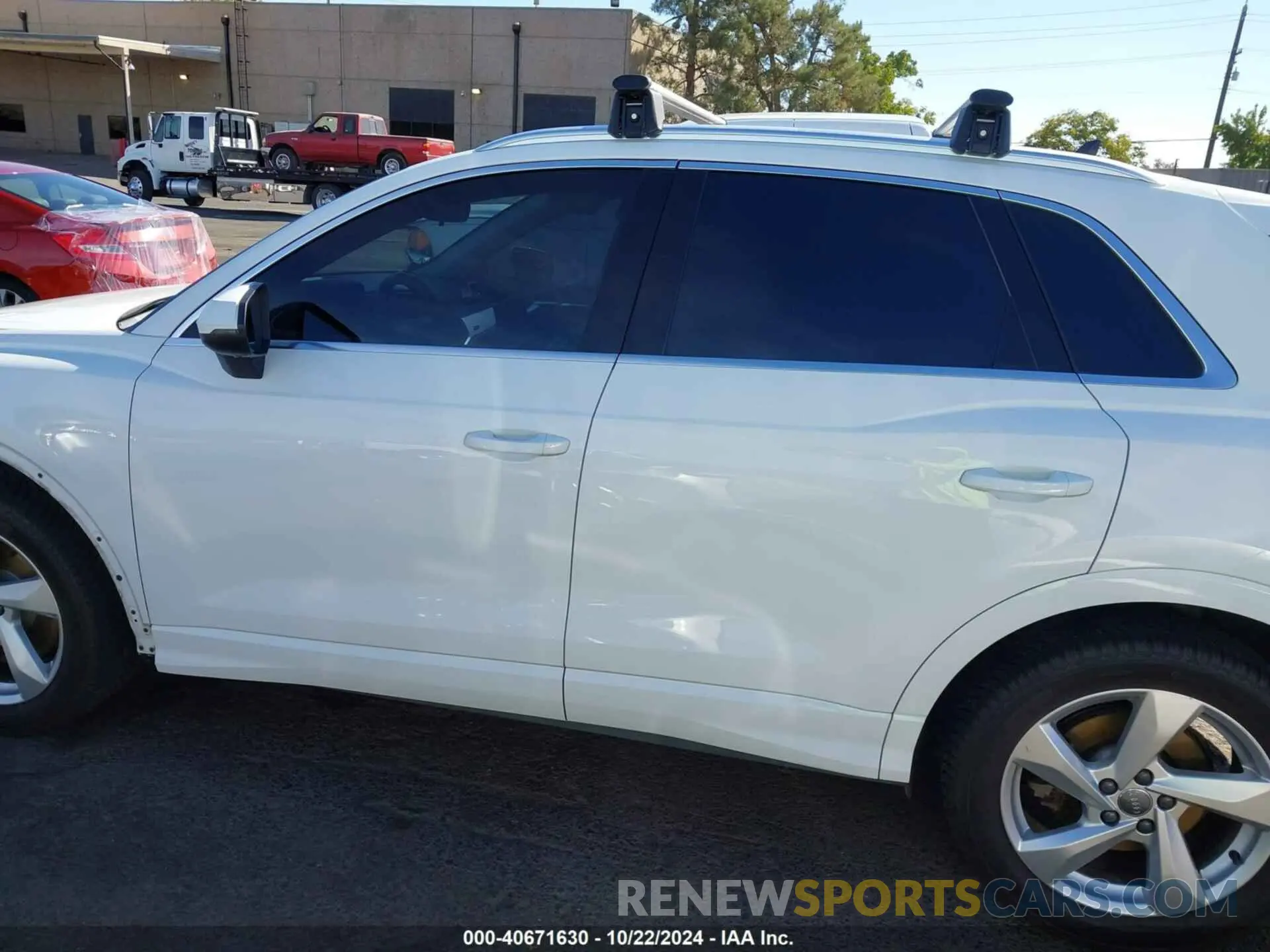 15 Photograph of a damaged car WA1AECF34K1075235 AUDI Q3 2019