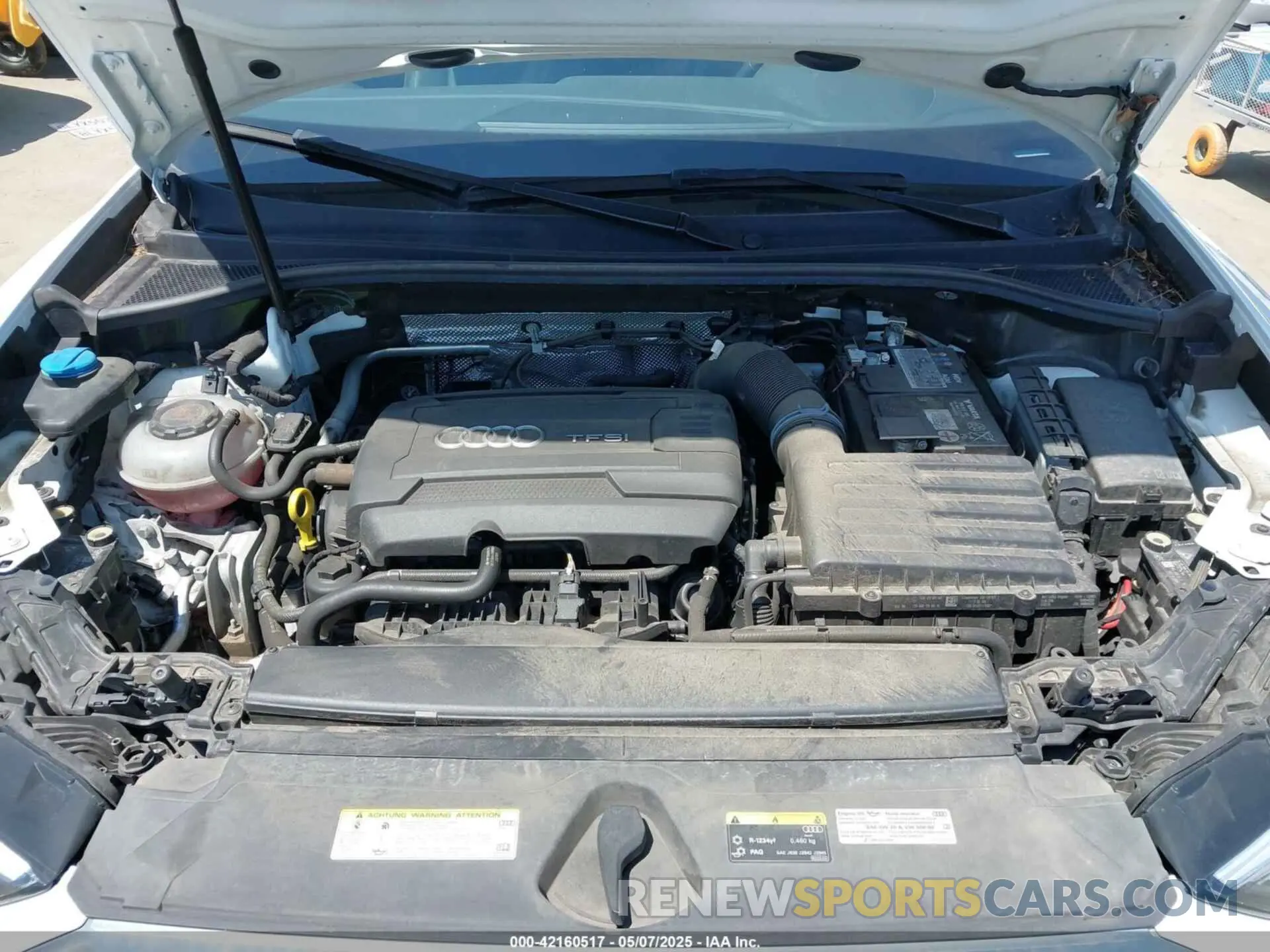 10 Photograph of a damaged car WA1DECF39K1079763 AUDI Q3 2019
