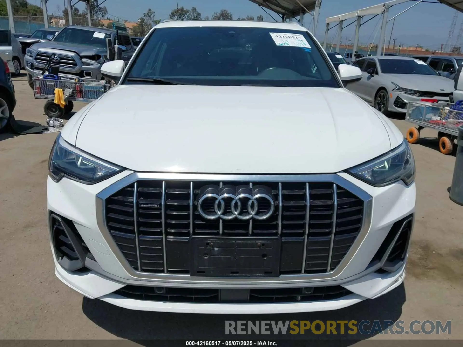 12 Photograph of a damaged car WA1DECF39K1079763 AUDI Q3 2019