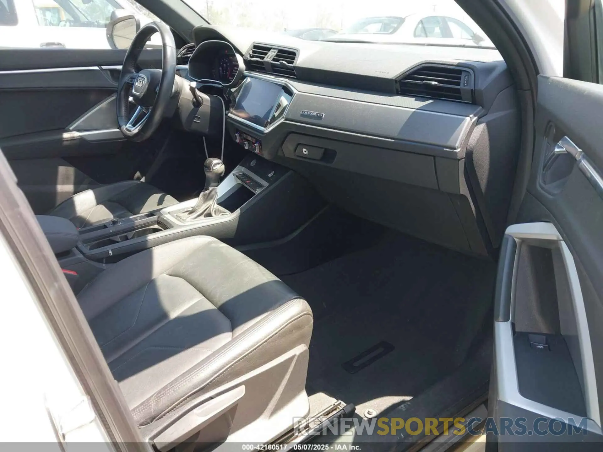 5 Photograph of a damaged car WA1DECF39K1079763 AUDI Q3 2019