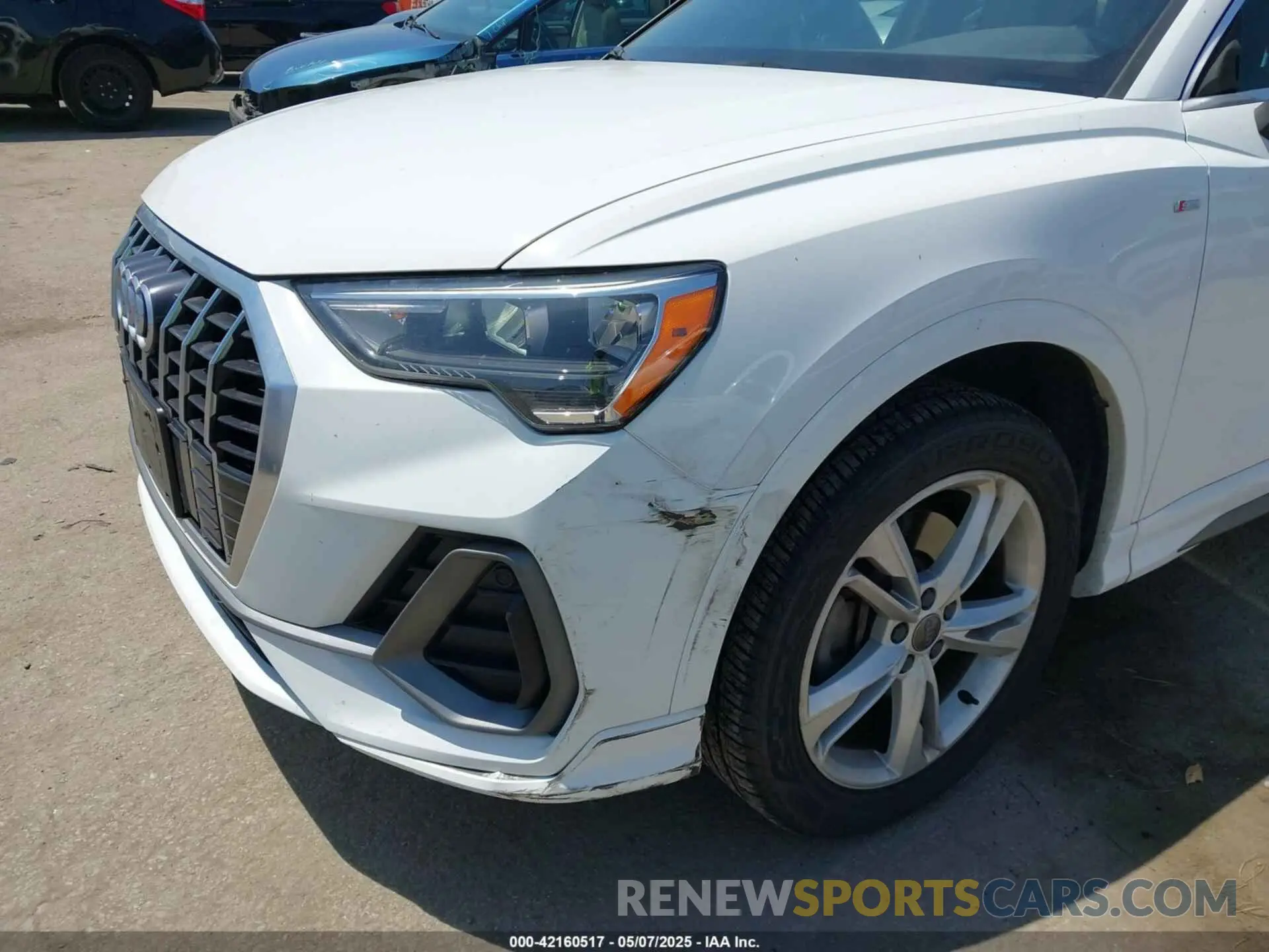 6 Photograph of a damaged car WA1DECF39K1079763 AUDI Q3 2019