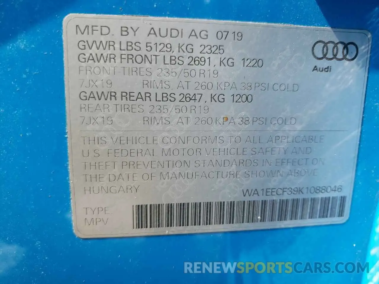 13 Фотография поврежденного автомобиля WA1EECF39K1088046 AUDI Q3 2019
