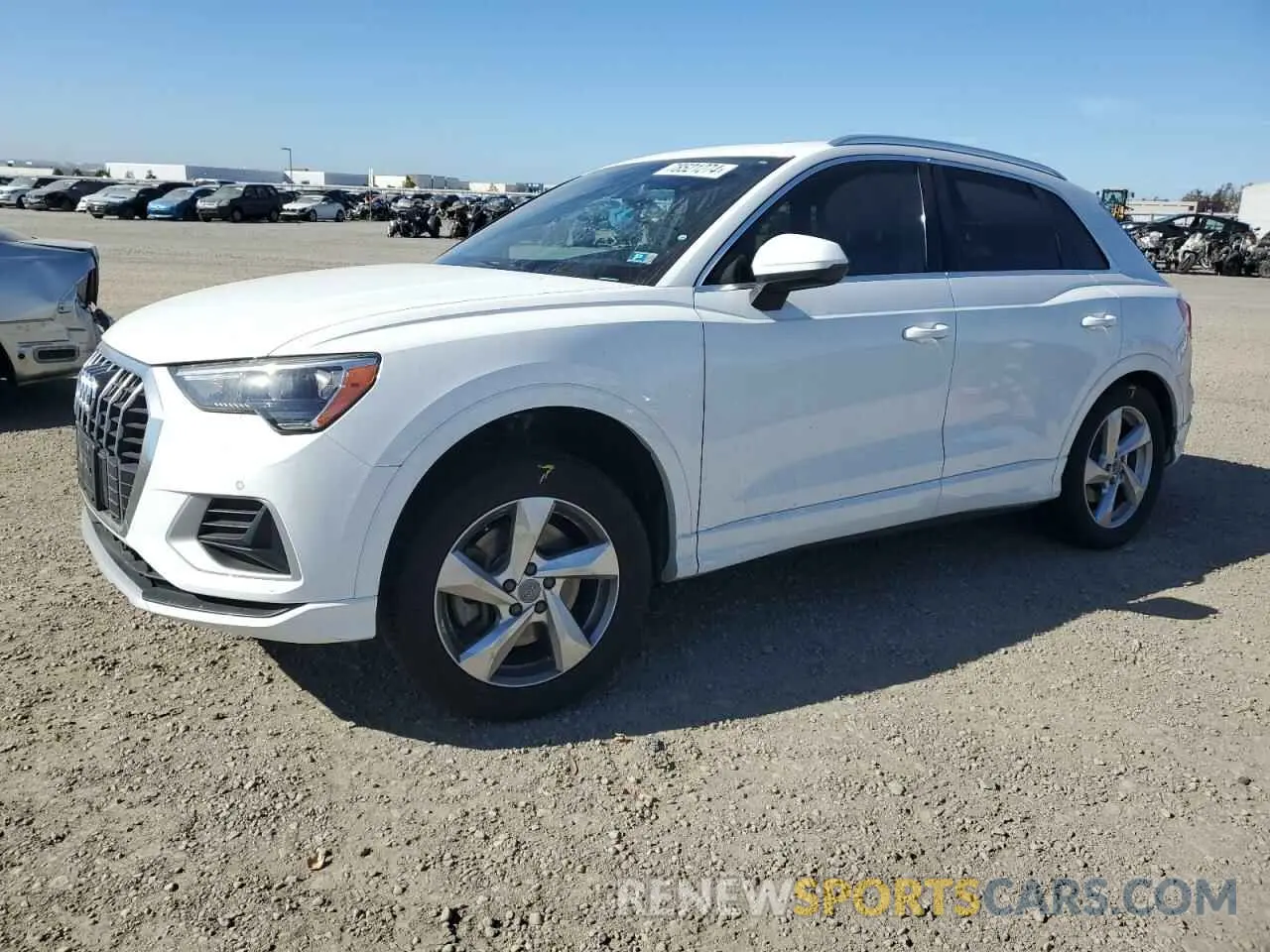 1 Фотография поврежденного автомобиля WA1AECF30L1047563 AUDI Q3 2020
