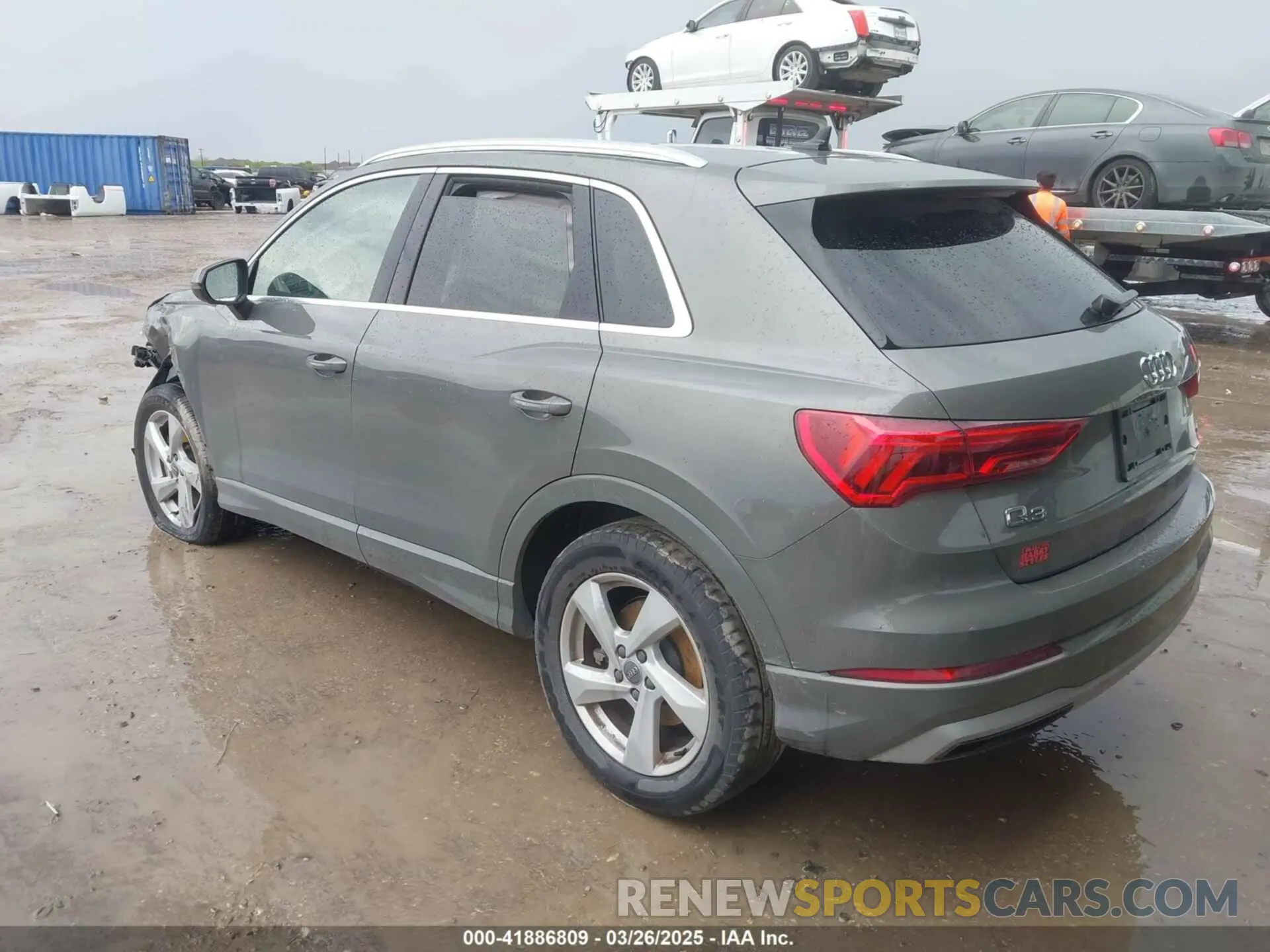 3 Photograph of a damaged car WA1AECF30L1052472 AUDI Q3 2020